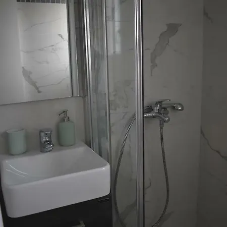 Apartman Tsonas Lijá